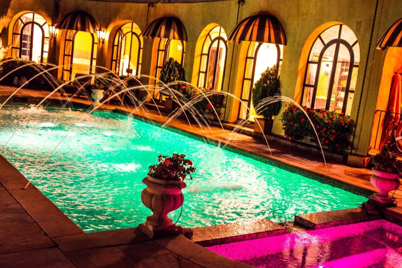 Guest house The Sophia Los Angeles